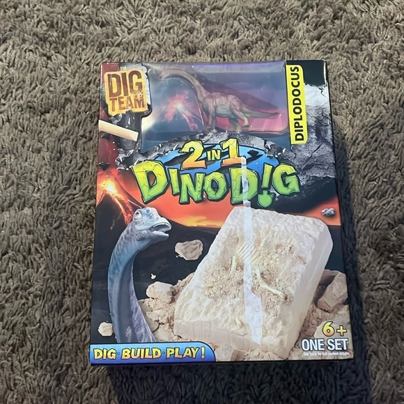 2 in 1 Dino dig - Picture 1 of 2